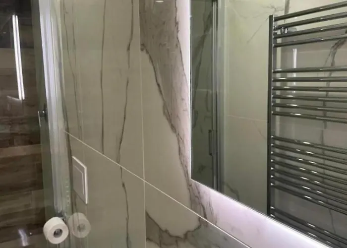 Mini White 아파트 *